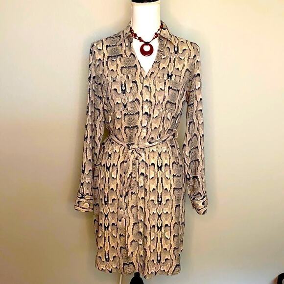 Express Woman’s Snake Print Dress with Belt. Size S - Picture 2 of 16